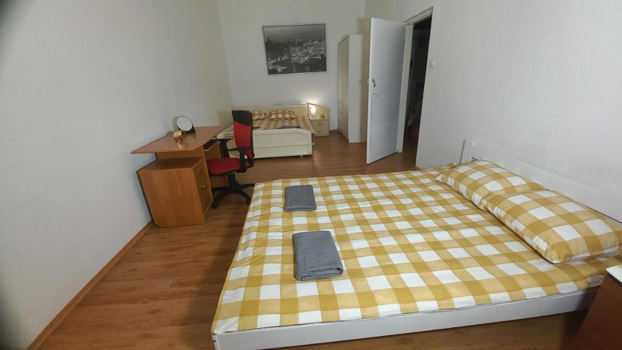 Ivory House Lägenhet Warszawa Exteriör bild